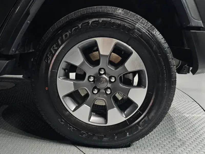2022 Jeep Wrangler с пробегом 24 025 км