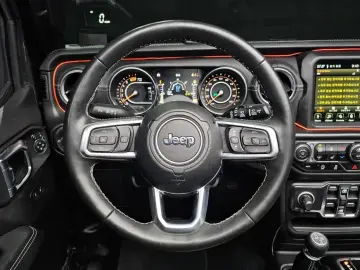 2022 Jeep Wrangler с пробегом 24 025 км