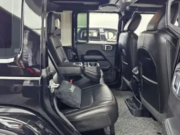2023 Jeep Wrangler с пробегом 47 832 км