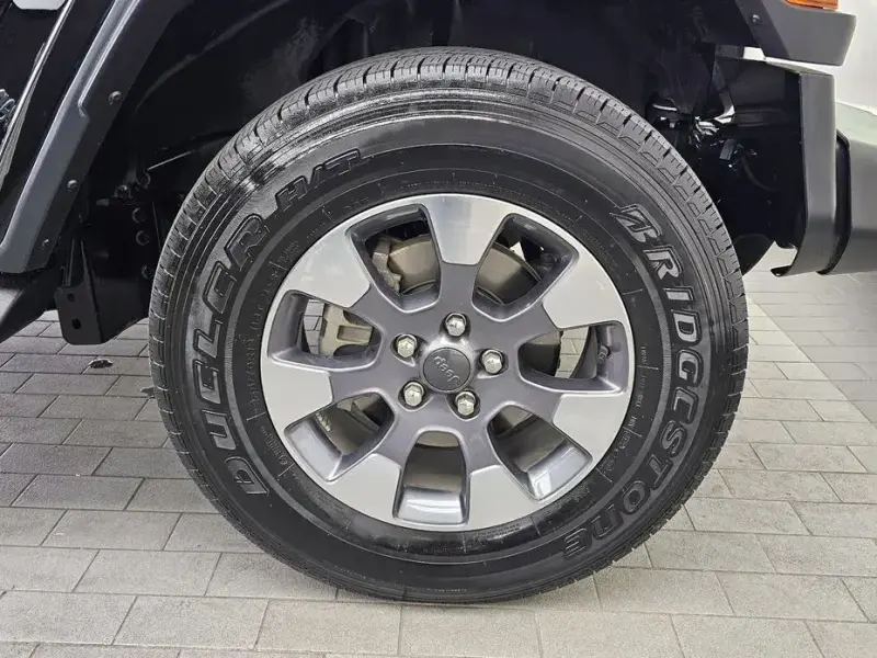 2023 Jeep Wrangler с пробегом 47 832 км