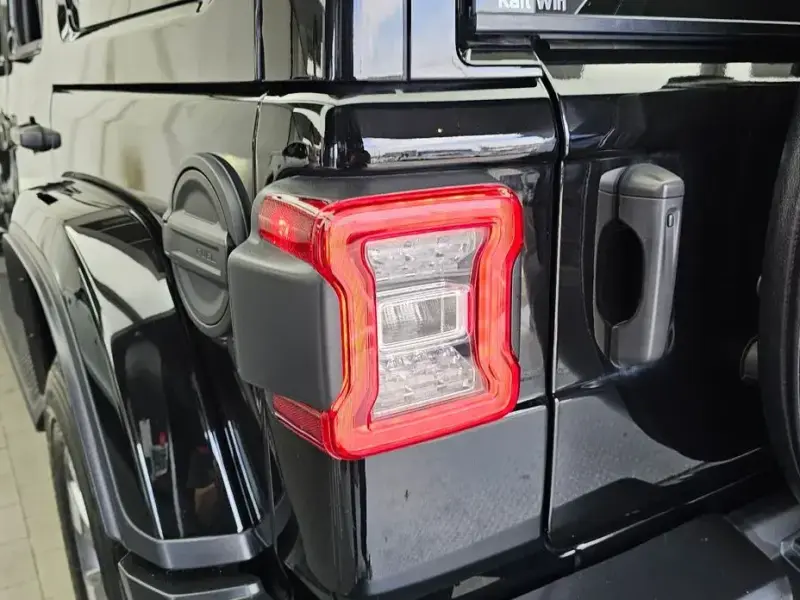 2023 Jeep Wrangler с пробегом 47 832 км