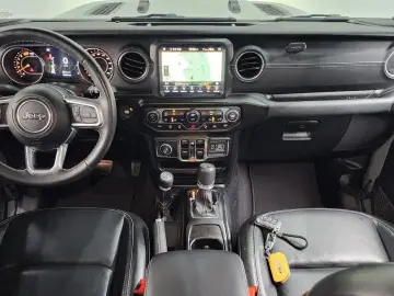 2022 Jeep Wrangler с пробегом 19 655 км