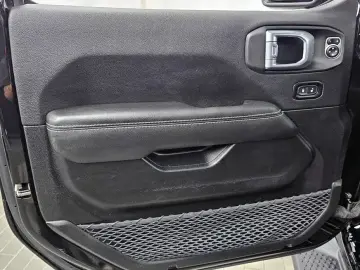 2023 Jeep Wrangler с пробегом 47 832 км