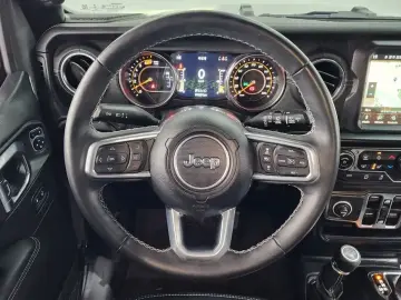 2022 Jeep Wrangler с пробегом 19 655 км