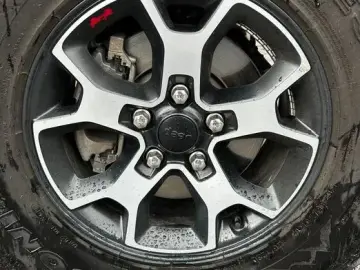 2023 Jeep Wrangler с пробегом 40 000 км