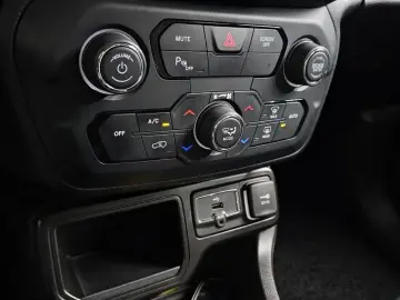 2020 Jeep Renegade с пробегом 68 032 км