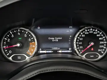 2022 Jeep Renegade с пробегом 14 896 км