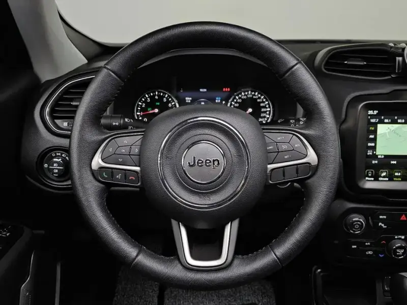 2022 Jeep Renegade с пробегом 14 896 км