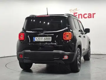 2023 Jeep Renegade с пробегом 25 247 км