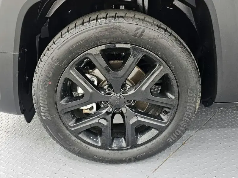 2023 Jeep Renegade с пробегом 25 247 км