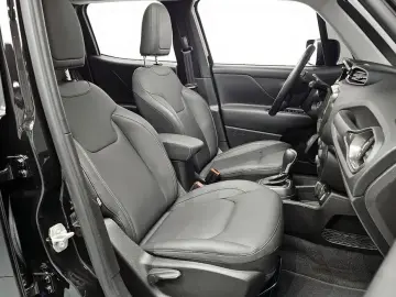 2023 Jeep Renegade с пробегом 25 247 км