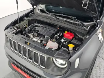 2023 Jeep Renegade с пробегом 27 506 км