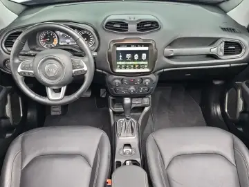 2023 Jeep Renegade с пробегом 27 506 км