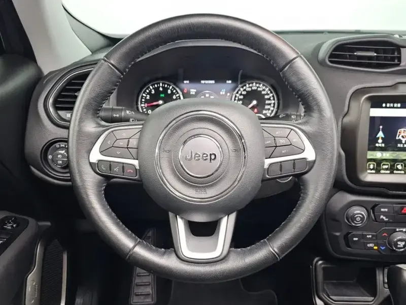 2023 Jeep Renegade с пробегом 27 506 км
