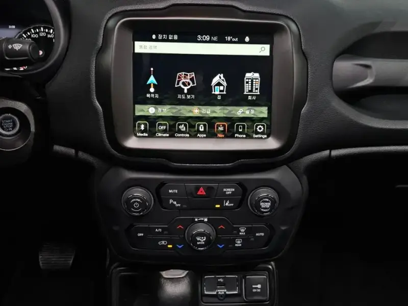 2023 Jeep Renegade с пробегом 27 506 км