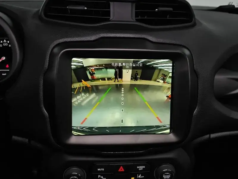 2023 Jeep Renegade с пробегом 27 506 км