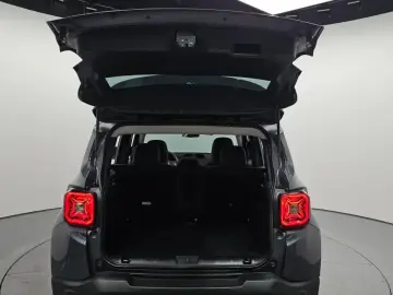 2023 Jeep Renegade с пробегом 27 506 км