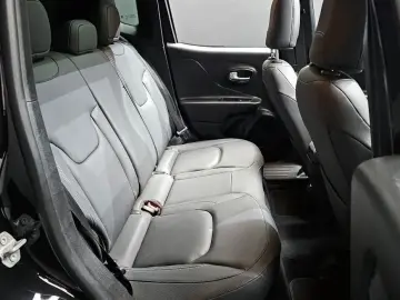 2020 Jeep Renegade с пробегом 19 930 км