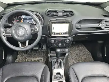 2019 Jeep Renegade с пробегом 50 974 км