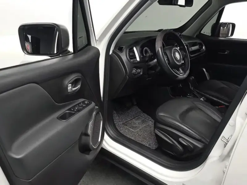 2021 Jeep Renegade с пробегом 22 619 км