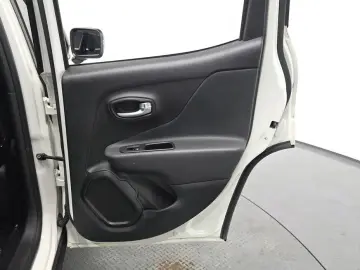 2021 Jeep Renegade с пробегом 22 619 км
