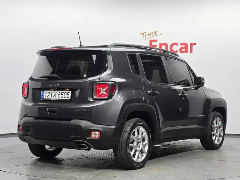 2021 Jeep Renegade с пробегом 42 069 км
