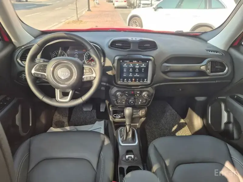 2023 Jeep Renegade с пробегом 19 340 км