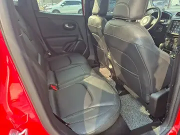 2023 Jeep Renegade с пробегом 19 340 км