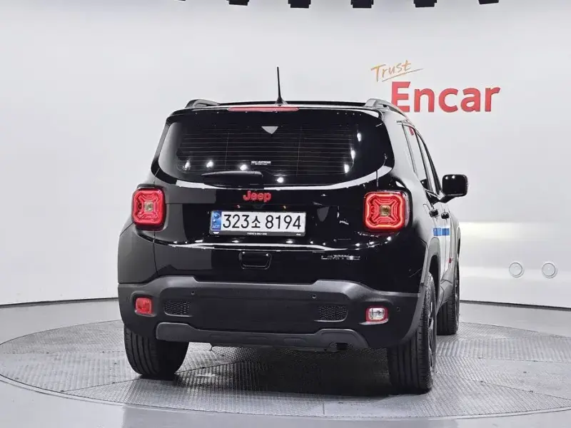 2023 Jeep Renegade с пробегом 19 485 км