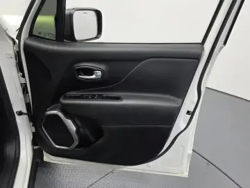 2020 Jeep Renegade с пробегом 59 402 км
