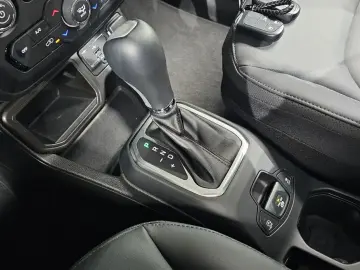 2023 Jeep Renegade с пробегом 19 485 км