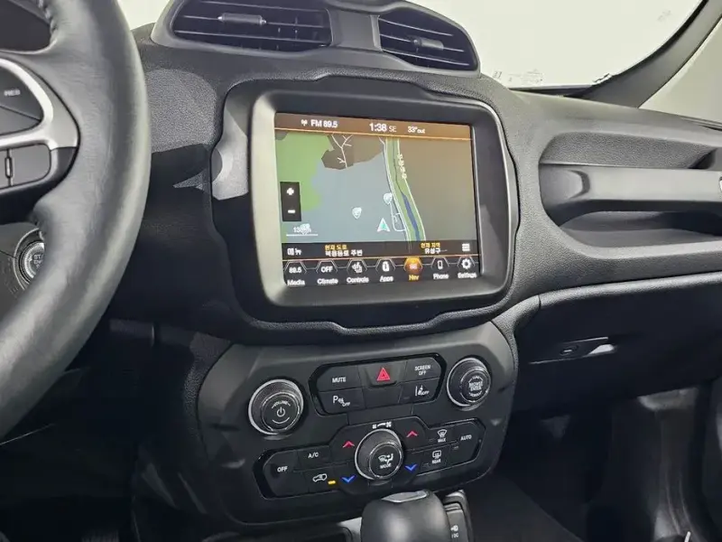 2023 Jeep Renegade с пробегом 19 485 км