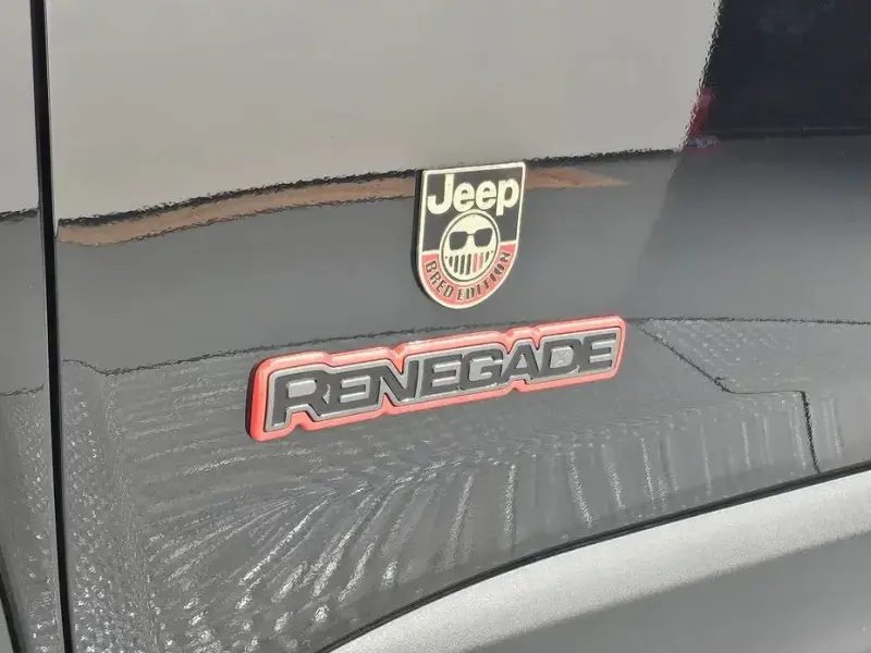 2023 Jeep Renegade с пробегом 19 485 км