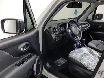 2021 Jeep Renegade с пробегом 13 873 км