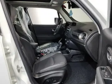 2021 Jeep Renegade с пробегом 13 873 км