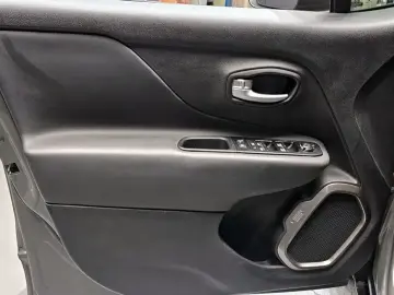 2021 Jeep Renegade с пробегом 89 438 км