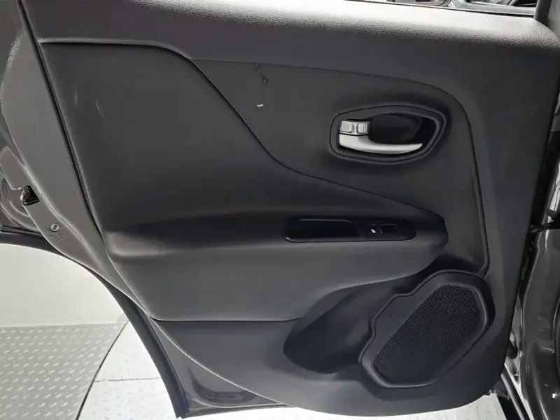 2021 Jeep Renegade с пробегом 89 438 км