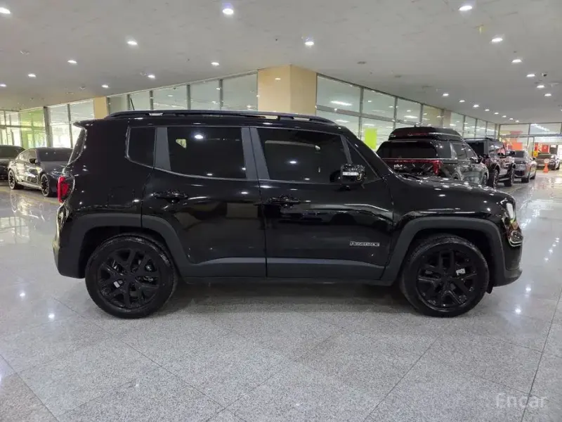 2023 Jeep Renegade с пробегом 7 104 км
