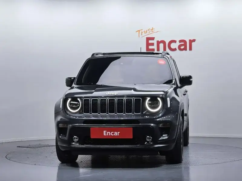2023 Jeep Renegade с пробегом 15 137 км