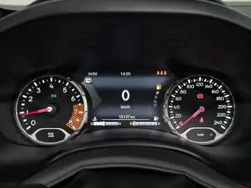 2023 Jeep Renegade с пробегом 15 137 км