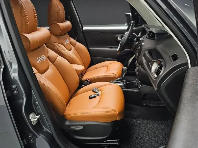 2023 Jeep Renegade с пробегом 15 137 км