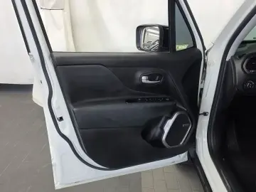2021 Jeep Renegade с пробегом 67 369 км