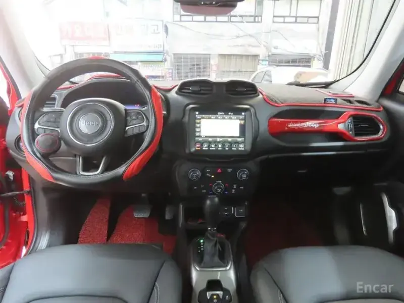 2021 Jeep Renegade с пробегом 15 000 км