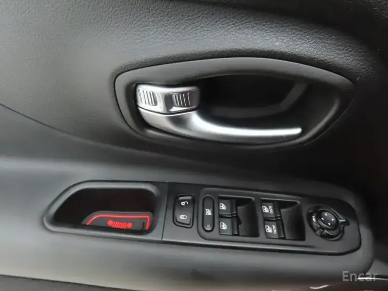 2021 Jeep Renegade с пробегом 15 000 км