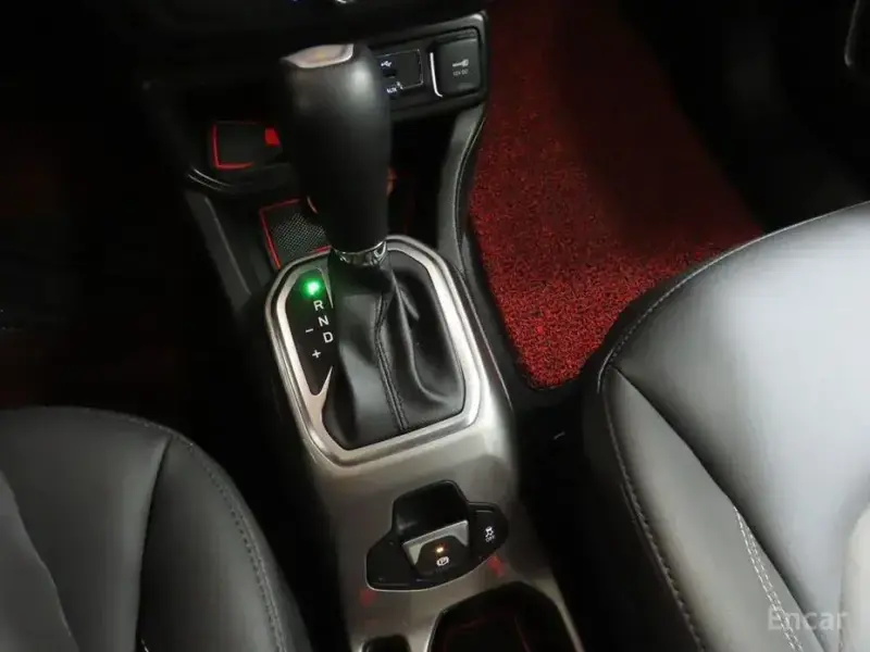 2021 Jeep Renegade с пробегом 15 000 км