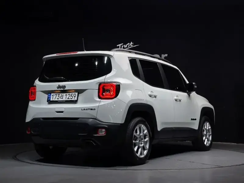2021 Jeep Renegade с пробегом 47 720 км