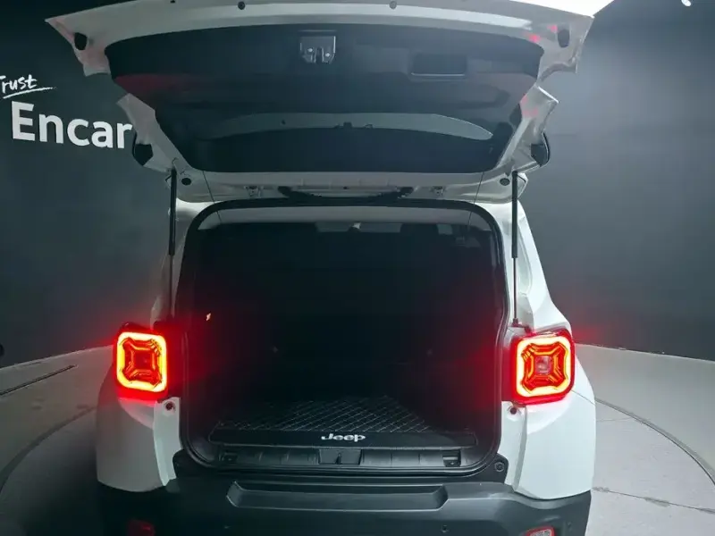 2021 Jeep Renegade с пробегом 47 720 км
