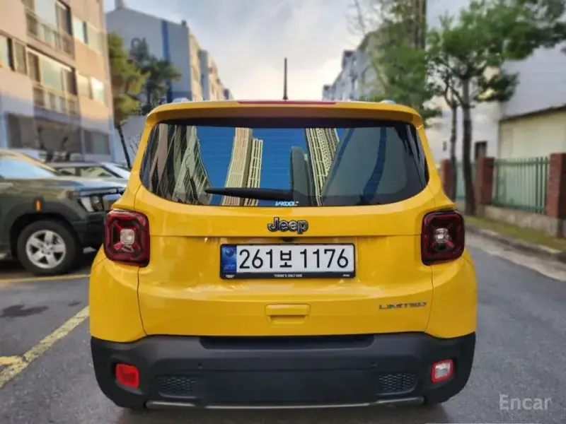2023 Jeep Renegade с пробегом 28 353 км