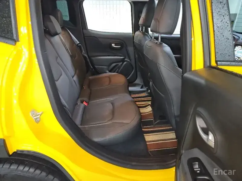 2023 Jeep Renegade с пробегом 28 353 км