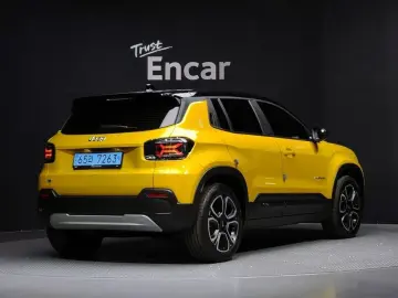 2024 Jeep Avenger с пробегом 9 803 км